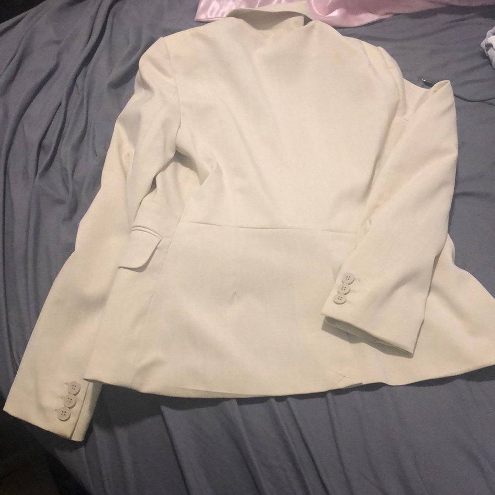 cream blazer - Picture 3 of 3